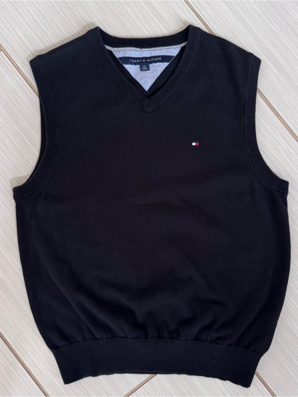 Tommy Hilfiger Men's V-Neck Knit Sweater Vest Black Logo Pullover Size S